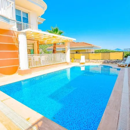 Willa Maya The Royal Links *