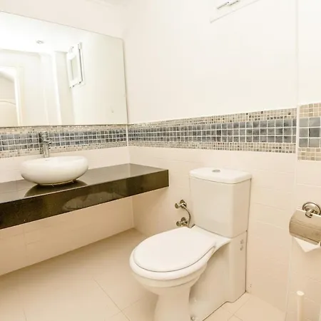 Maya The Royal Links Vilă