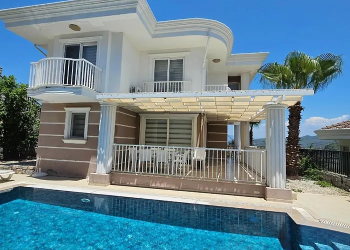 Maya The Royal Links * Sarigerme