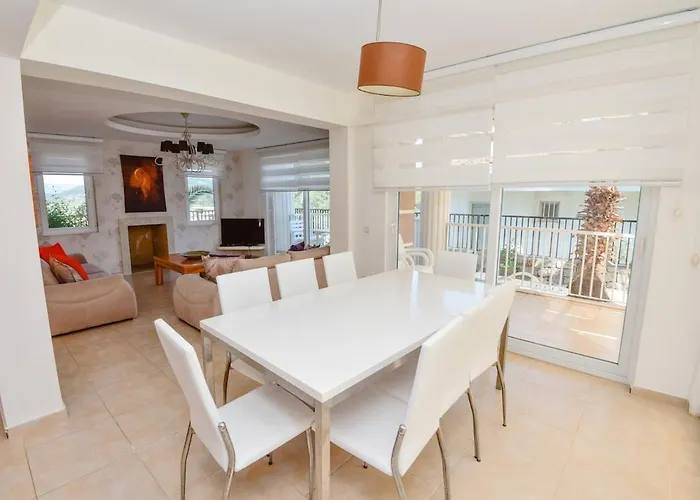 Maya The Royal Links *